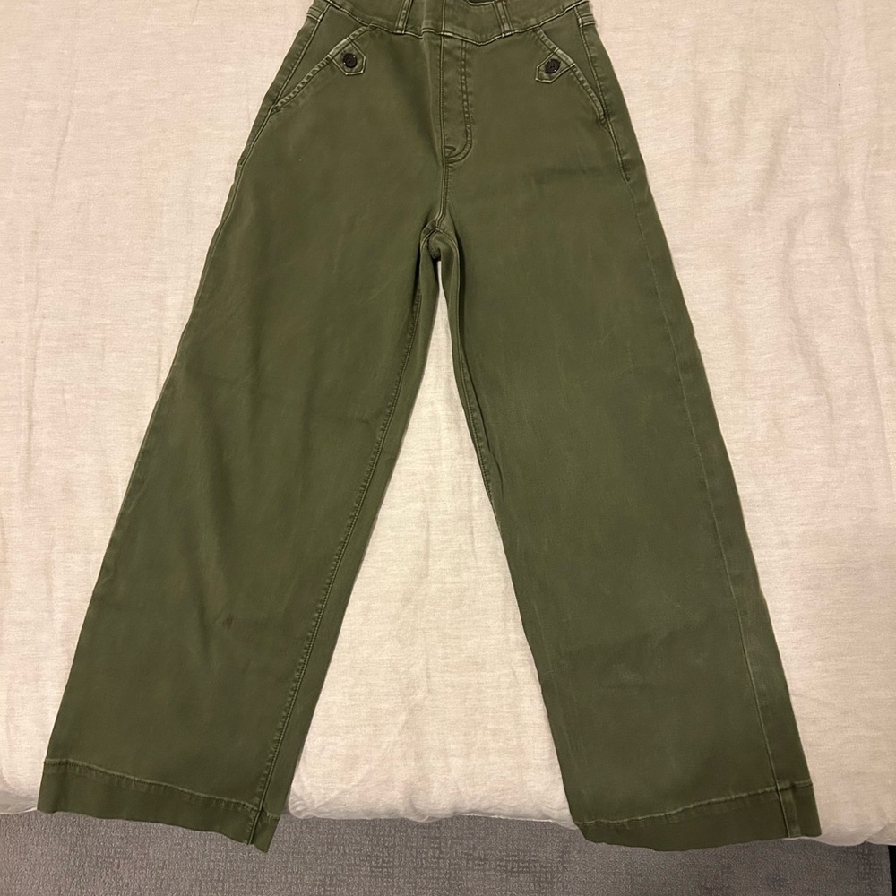 Women’s Green Wide-Leg Pants